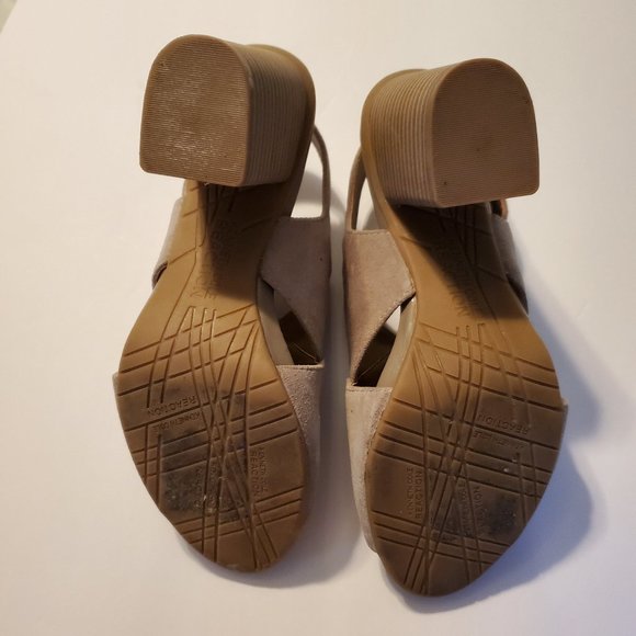 Kenneth Cole Reaction Tan Suede Shoes Size 7 - Picture 9 of 9